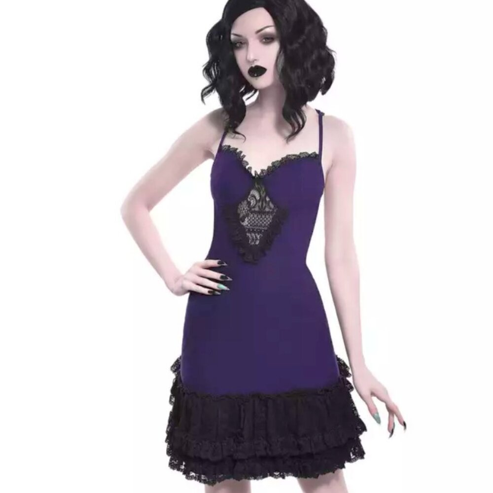 NWT. KILLSTAR VIVIANNE BUSTLE DRESS, PLUS SIZE.